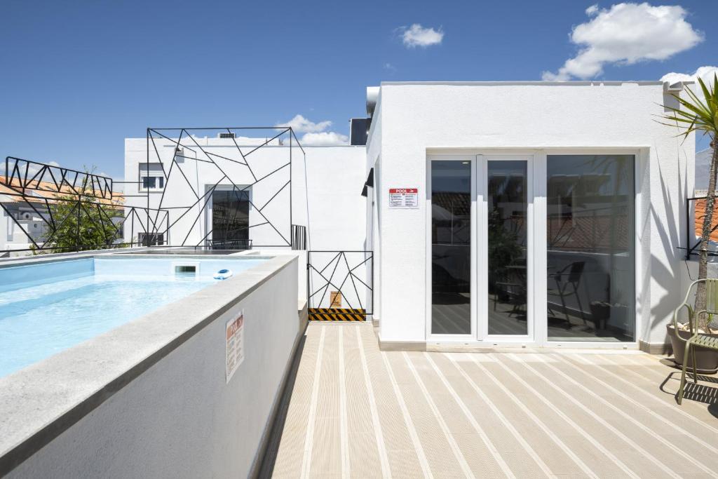 Saramago - Writers Yard - Pool Retreat by HD