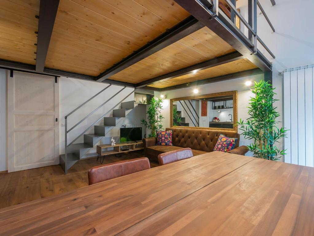Xenia Milano - 2 rooms apt in Via Casella 33