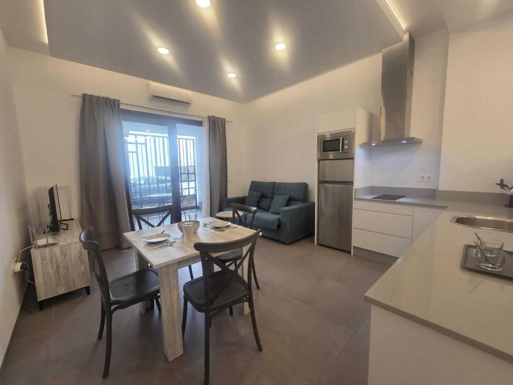 Apartamentos a metros del mar - Virgen de la Luz