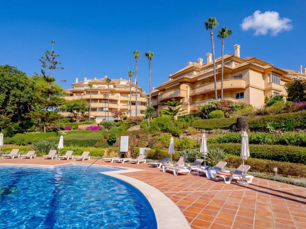 Cubo's Luxury Golf Apartment Marbella & Parking