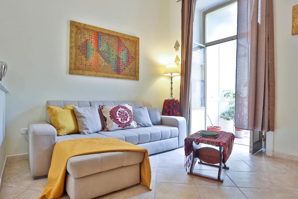GuestHost - Max's Maison per Spaccanapoli