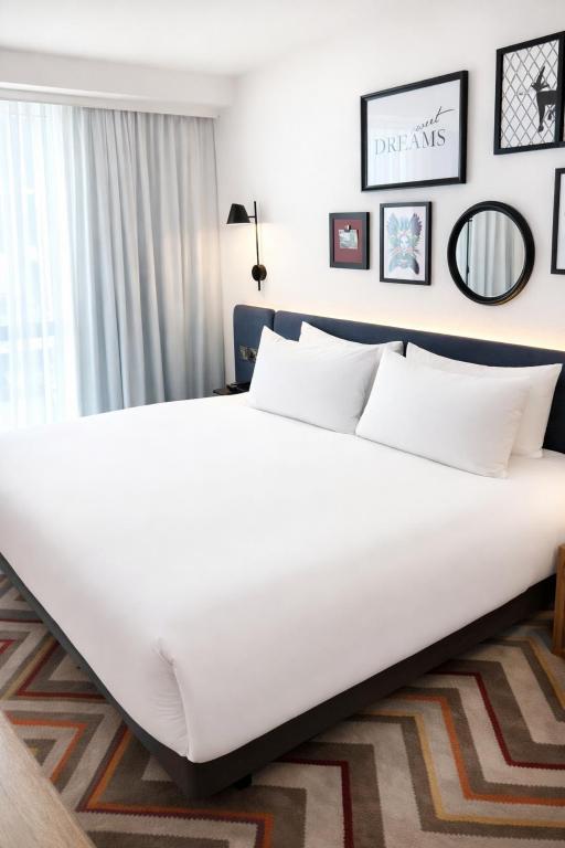 Hampton By Hilton Bath City - 