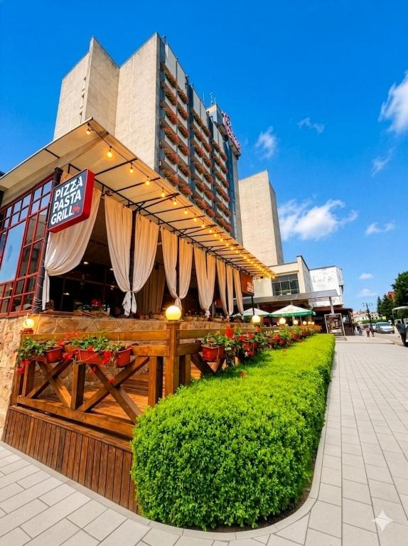 Готелі: 7 Days Hotel Kamyanets-Podilskyi, Кам'янець-Подільський