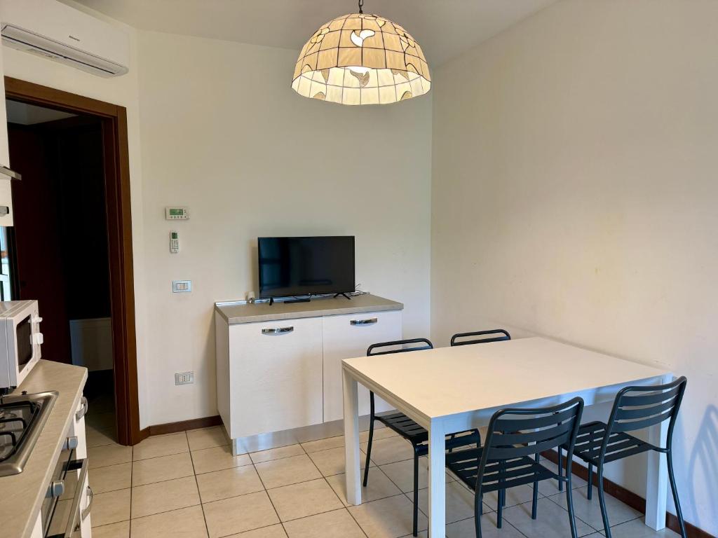 Le Terrazze del Garda - Immobili e Soluzioni Rent - Apartment Mit 2 Schlafzimmern Und Gartenblick