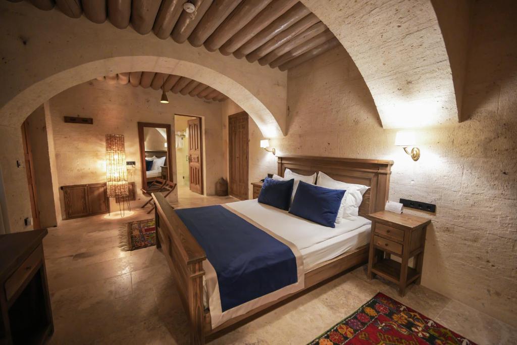 Sinasos Evleri - Deluxe Room
