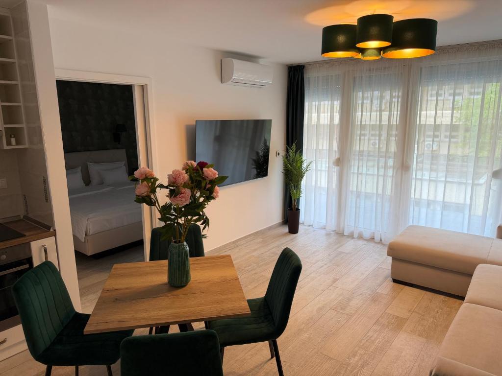 Noir Hotel - 