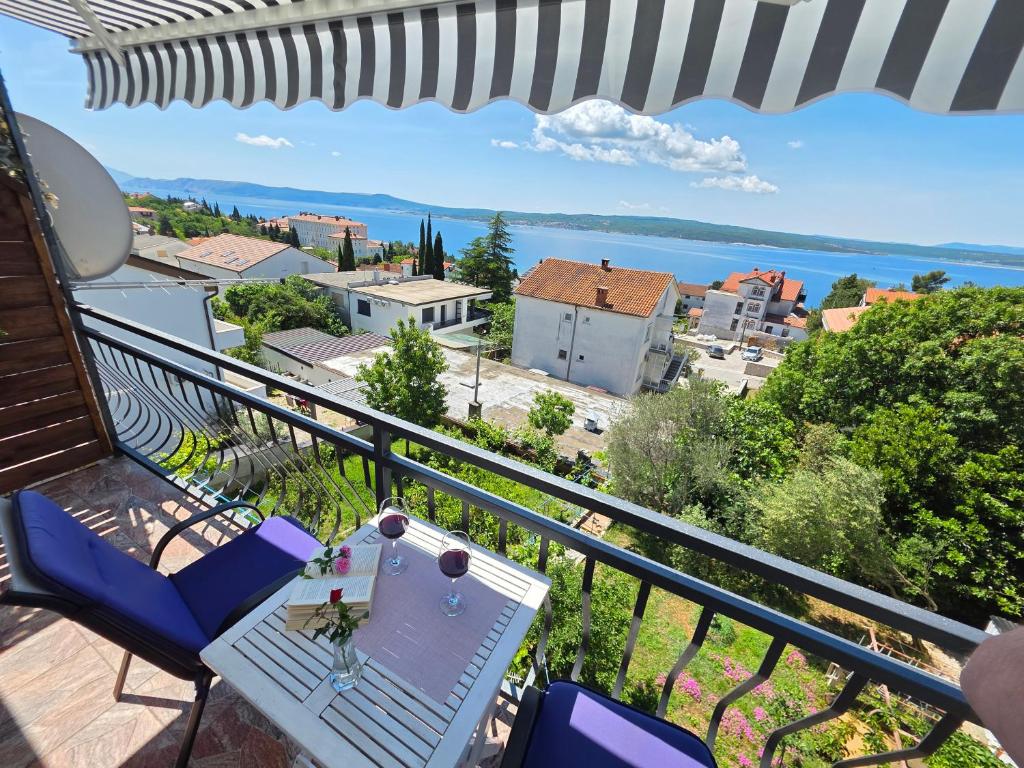 JOSKO GORE Apartment with balcony and sea view