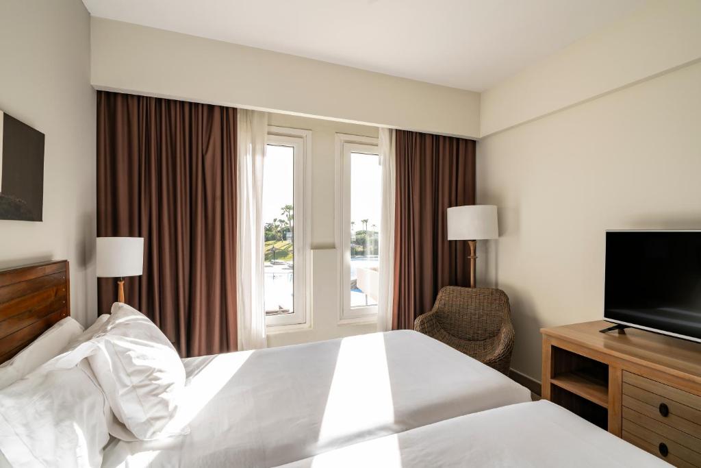 Vincci Resort Costa Golf - Junior Suite Pool Access (2 Adults)