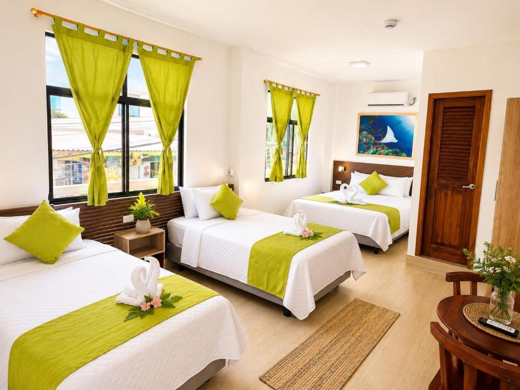 Hostal Gardner photo