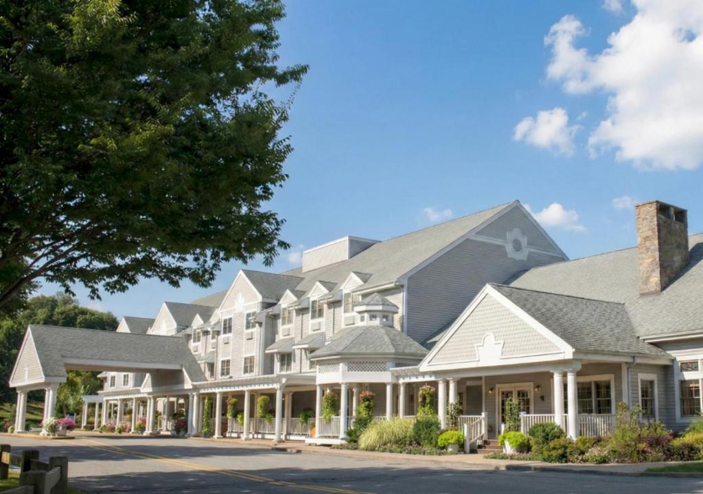 a rendering of the inn at the park at Two Trees Inn in Ledyard Center