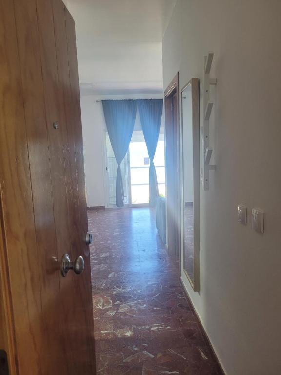 Apartamento de 1 dormitorio con vistas al mar