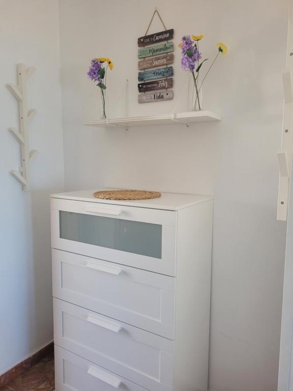 Apartamento de 2 dormitorios con terraza y vistas al mar