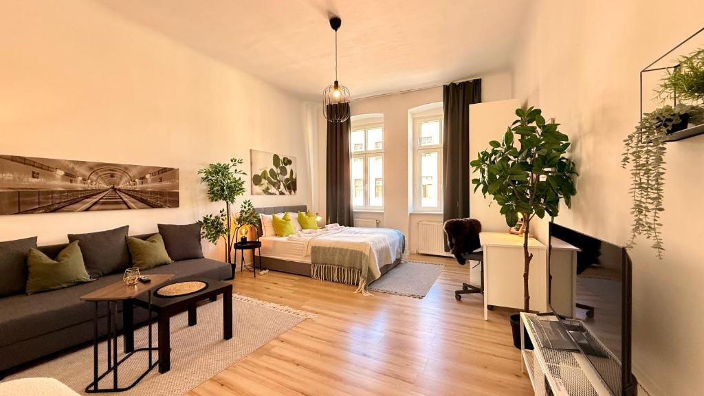 CITY&MORE-10! Charmantes Apartment mit Altbauflair!