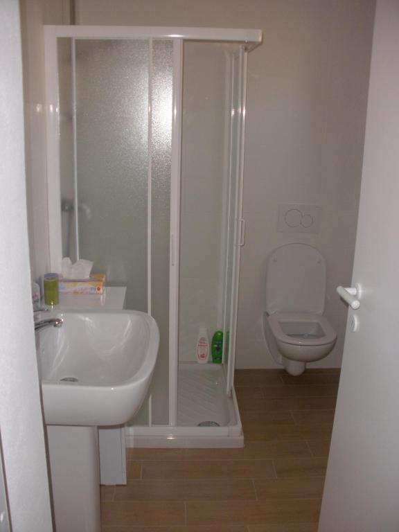 B&B Castellani - Twin Room With Private Bathroom