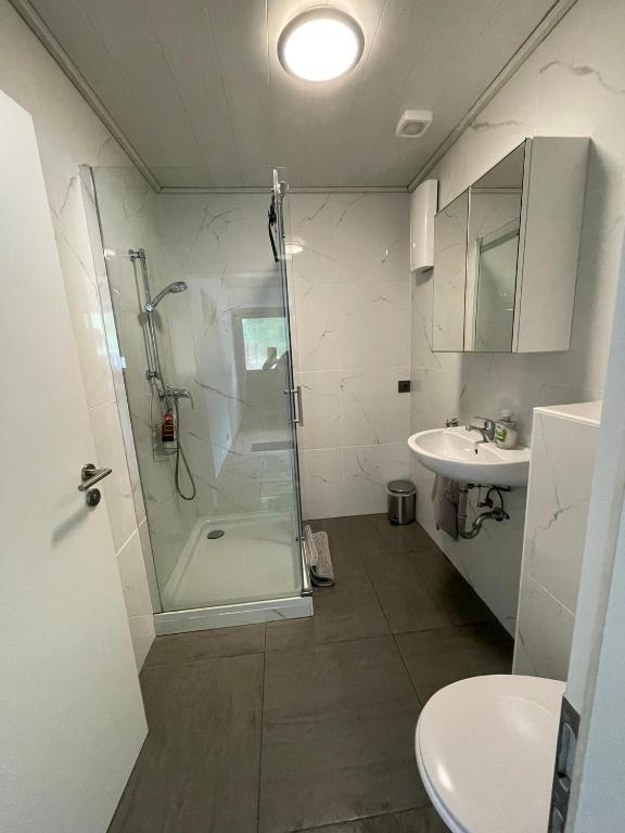 North Loop Rooms - Apartment - Ground Floor