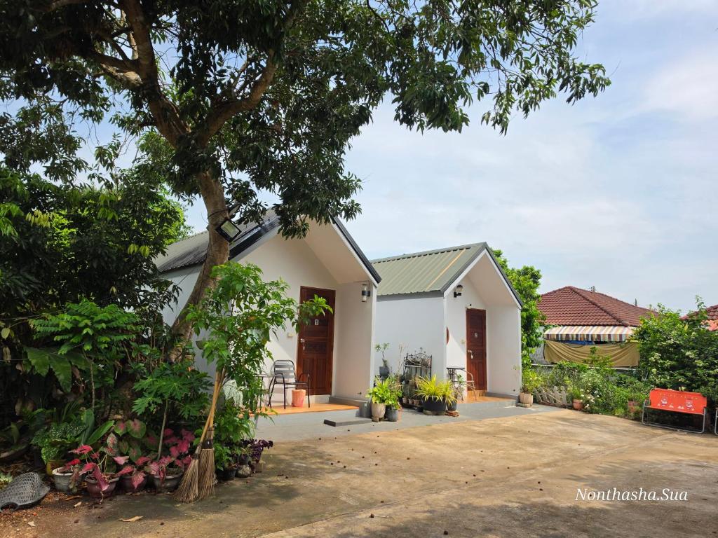 Bunrapee House - Studio Avec Terrasse