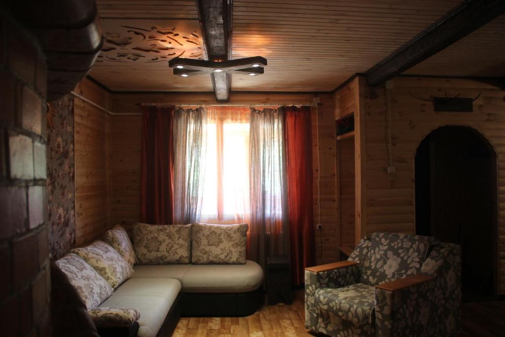 Belovezhskaya Blagodat - Housity