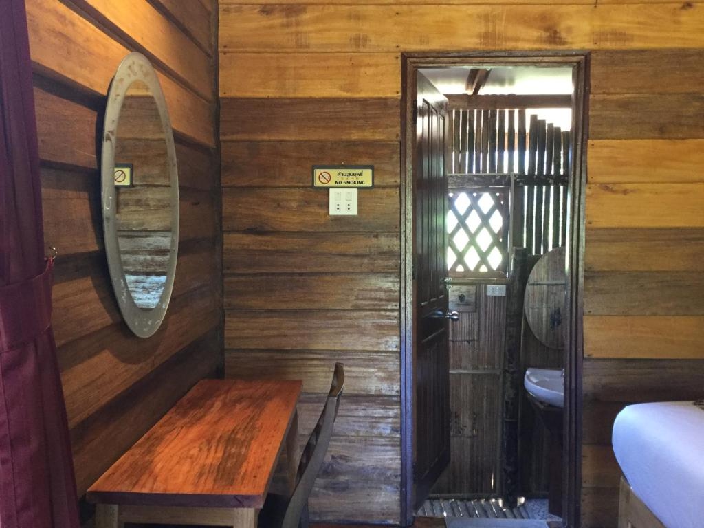 Phoxay Ngam Resort - Bungalow De Lujo