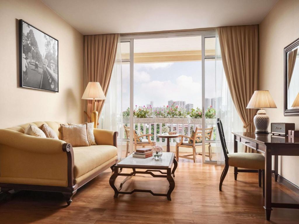 Travel Proud Sustainability certification Sofitel Phnom Penh Phokeethra - Chambre King De Club De Luxe Avec Accès Au Salon Exécutif