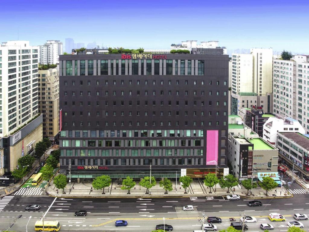 Ibis Ambassador Suwon - Housity