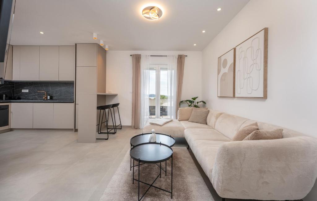 Marina Heights Residence