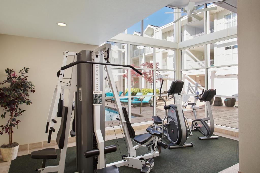 Corporate Inn Sunnyvale - All-Suite Hotel photo