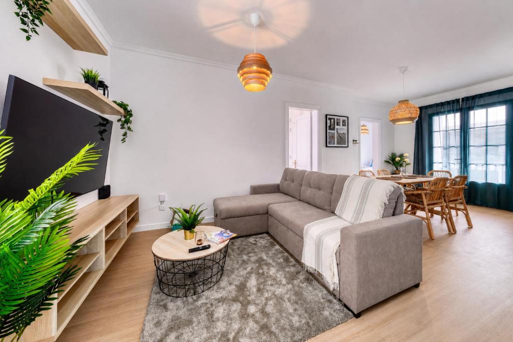 Casa Lanzarote Luxury Stay - 200M from the Beach By Lanzarote Vacation Homes