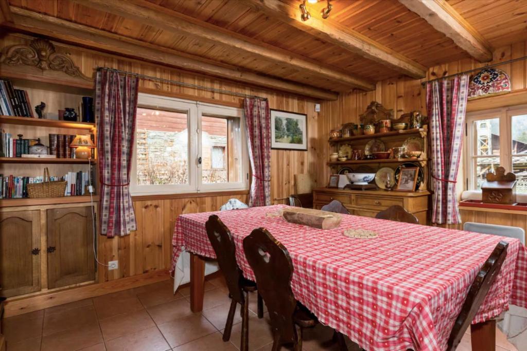 Authentic Chalet in Chamonix-Mont-Blanc