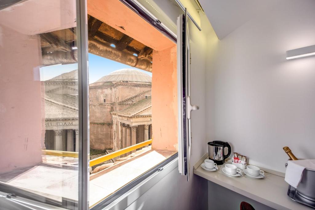 Albergo Abruzzi - Junior Suite With Pantheon View