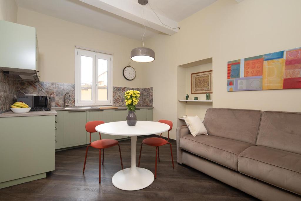 Ponte Vecchio Modern Retreat