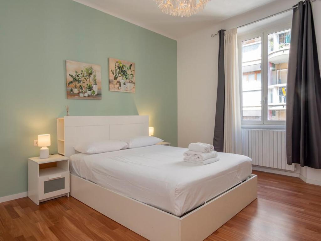 Xenia Milano - 2 rooms apt in Pietro Custodi 10