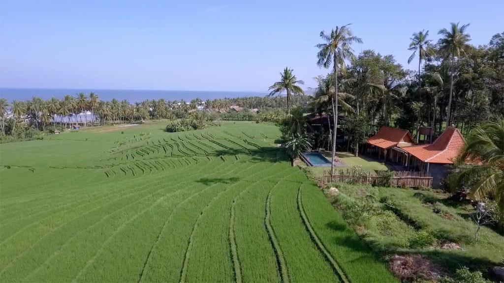 Un paisaje natural cerca de la villa