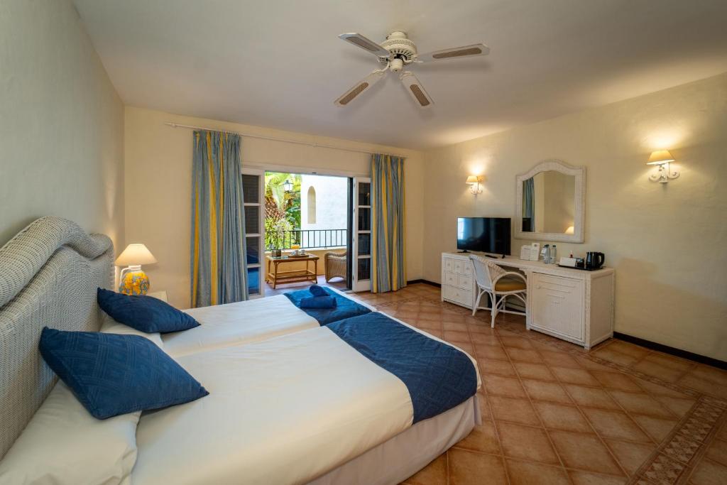BlueBay Banús - 