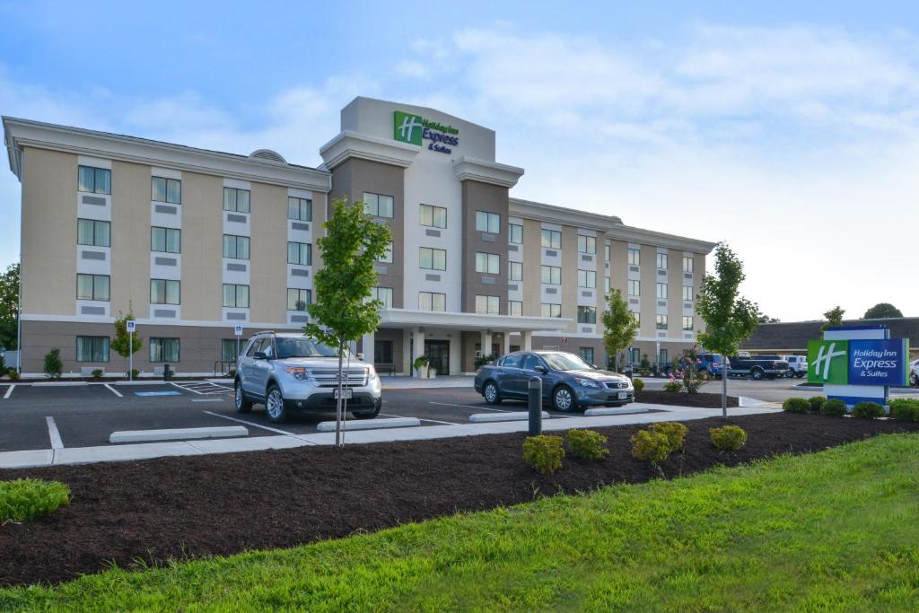 Holiday Inn Express and Suites West Ocean City by IHG - Housity