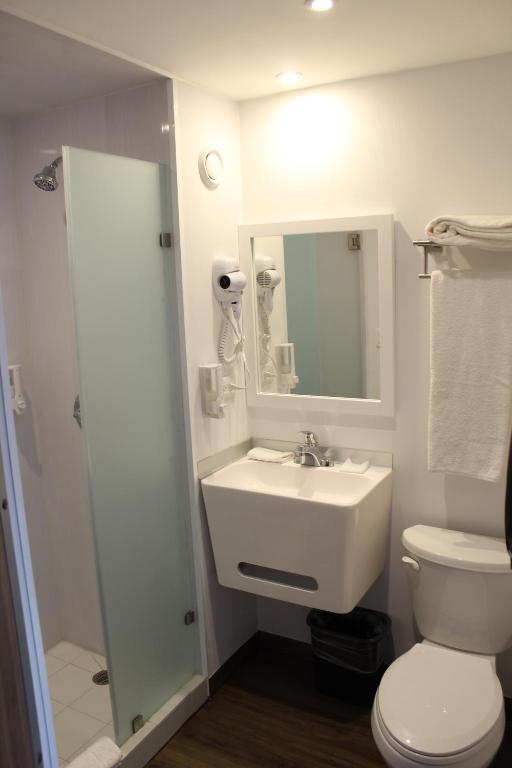 Hotel hi! Tecnológico Garza Sada - Budget Double Room