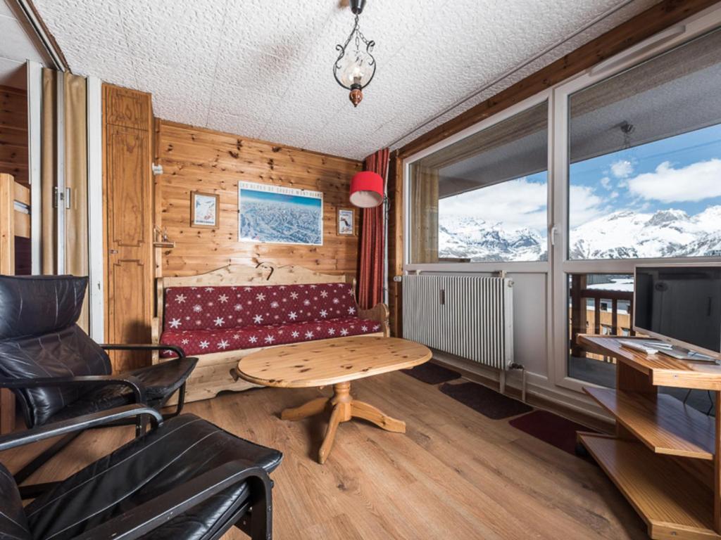 Grand studio cabine idéal 4 pers, animaux admis, balcon exposé Est