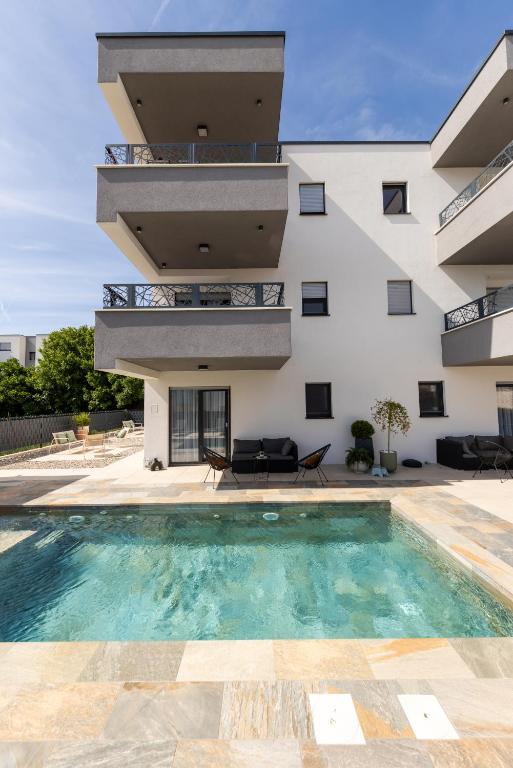 Apartments Antico