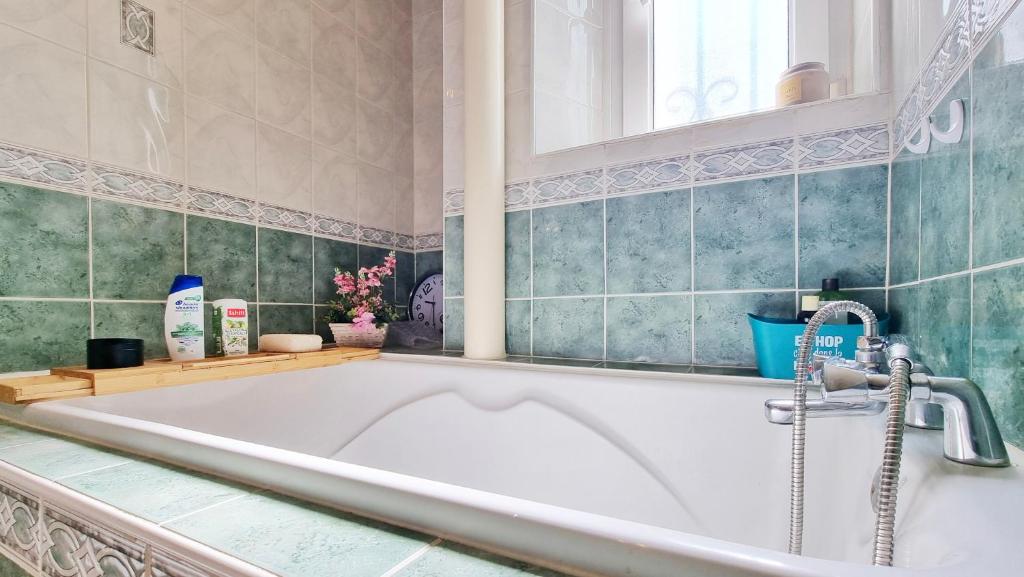 Le Doux Séjour 3 bedroom 5 people Bathtub – photo 13