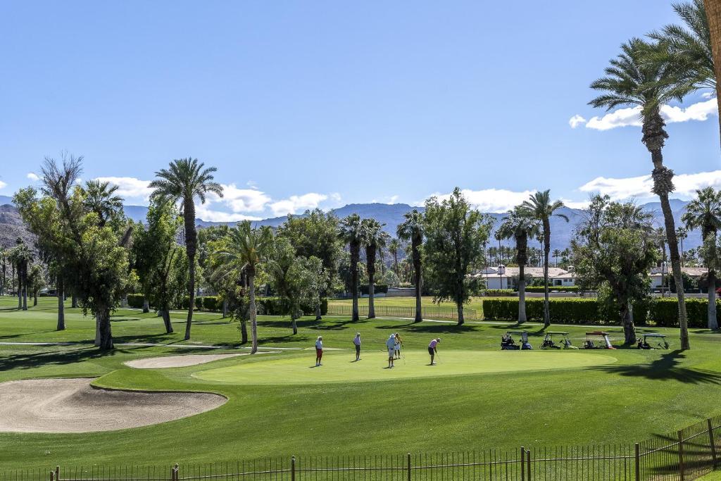 Indian Wells Resort Hotel photo