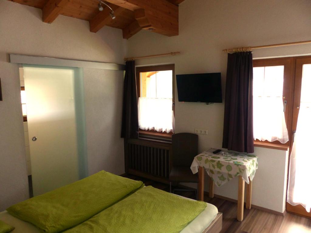 Postel nebo postele na pokoji v ubytování Haus Hildegard