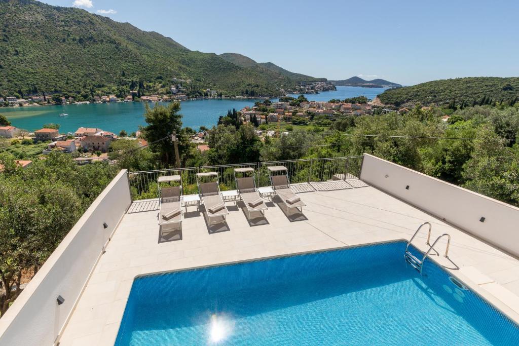 Villa Belvedere - Private Pool with Panoramic Sea View