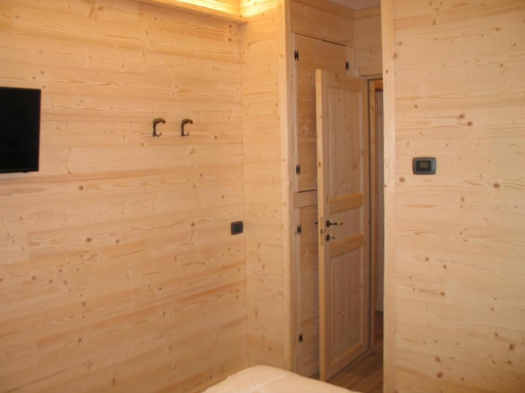 Foto dalla galleria di B & B Le Riue ad Aprica