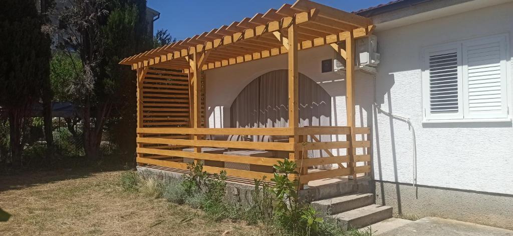 Holiday house with a parking space Banjol, Rab - 25971