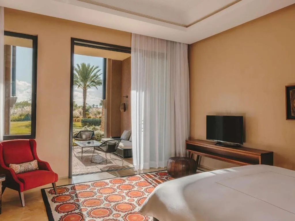 Deluxe Suite Garden View