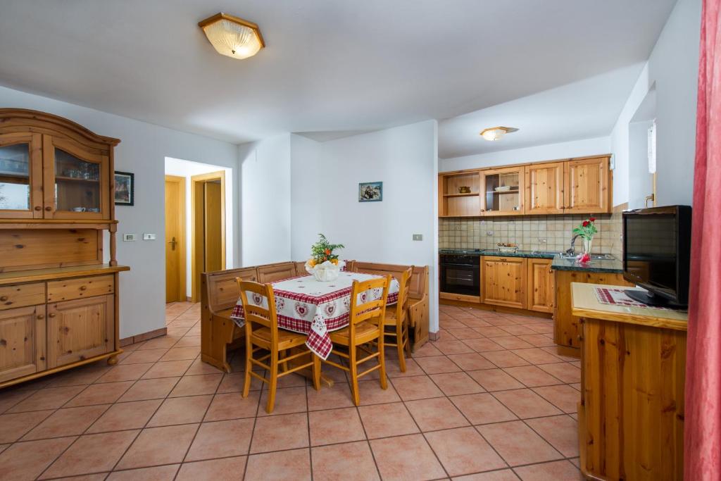 Kuchnia lub aneks kuchenny w obiekcie Residence Villa Boschetto