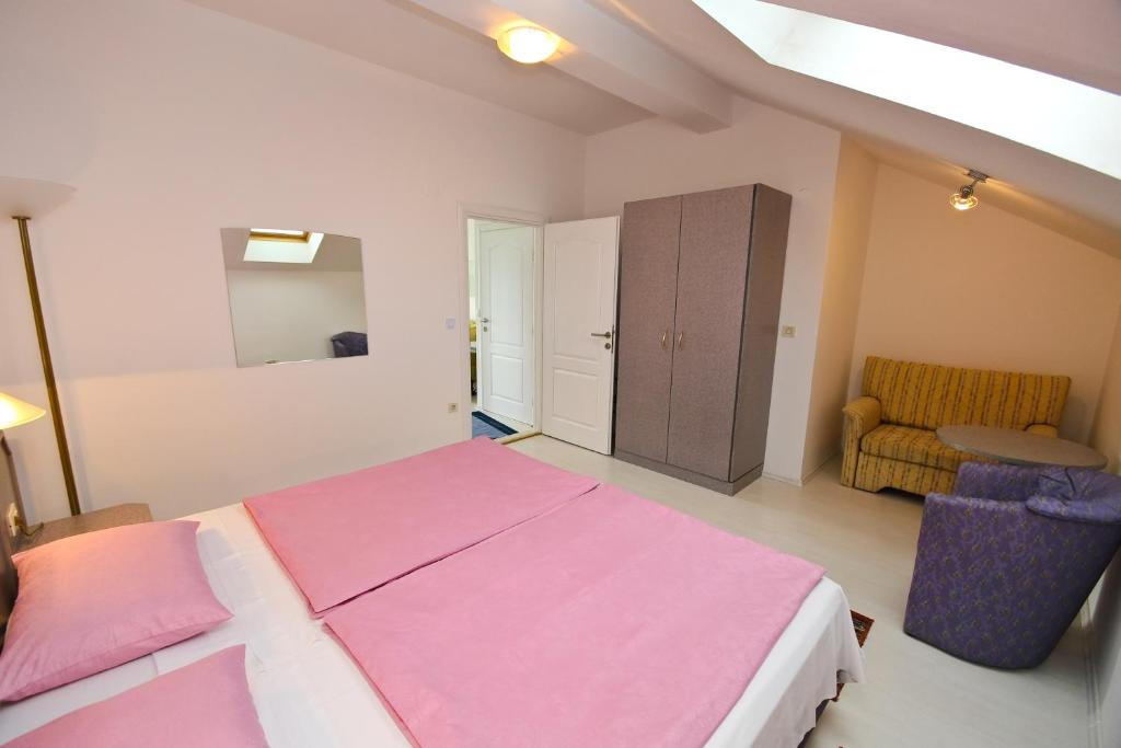 Apartments Villa Ana 1 - 18