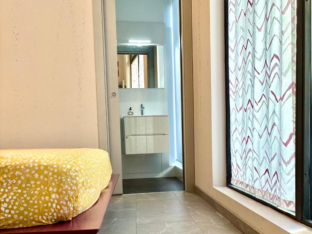 Bellissima camera con bagno privato CityLife - Sempione