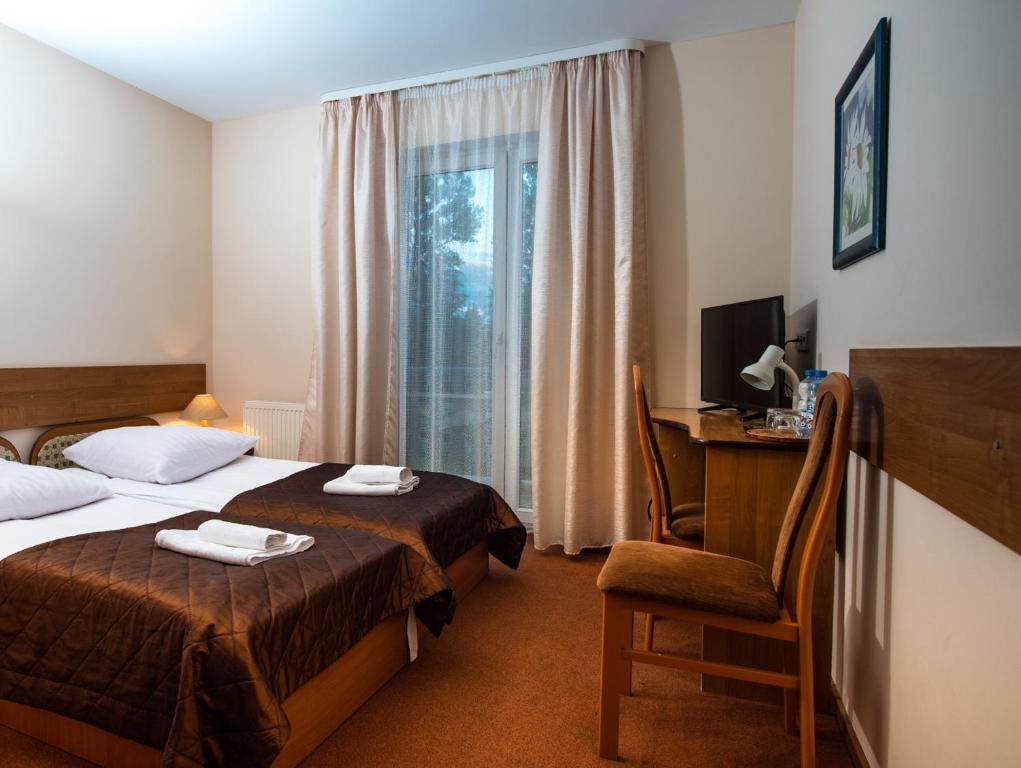Hotel Nad Pisą - Chambre Lits Jumeaux Avec Balcon