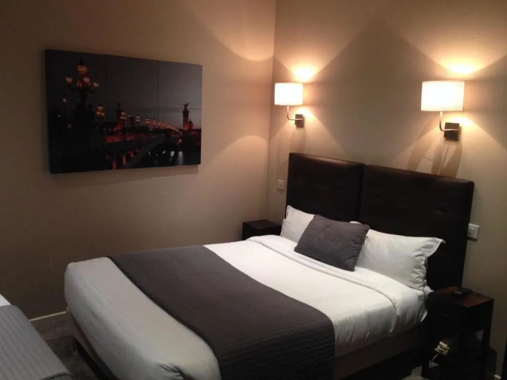 Hotel Cosy Monceau, Paris, France