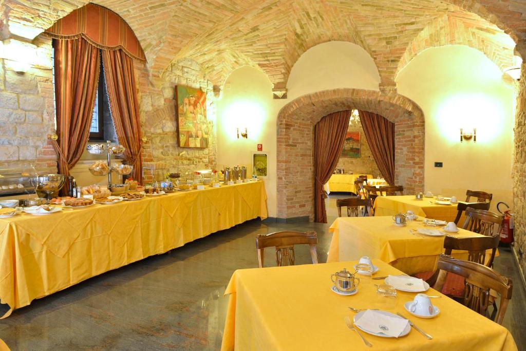 Restaurace v ubytování Hotel Fonte Cesia